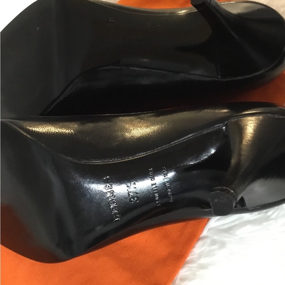 Hermes Black Leather Pointed Heels - Picture 8 of 9